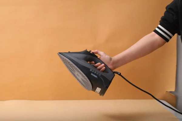 Plancha de Vapor con base Cerámica Antiadherente 2200W X10 - Imagen 2