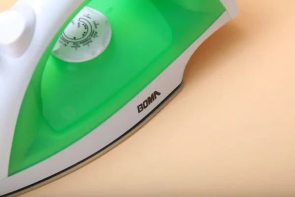 Plancha de Vapor con base Cerámica Antiadherente 1200W X20 - Imagen 3