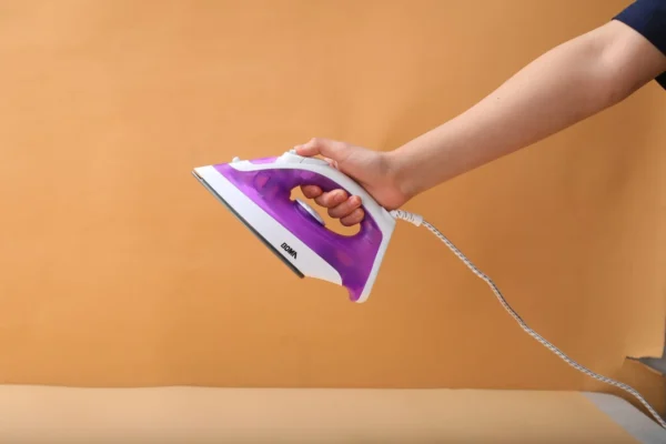 Plancha de Vapor con base Cerámica Antiadherente 1200W X20 - Imagen 2
