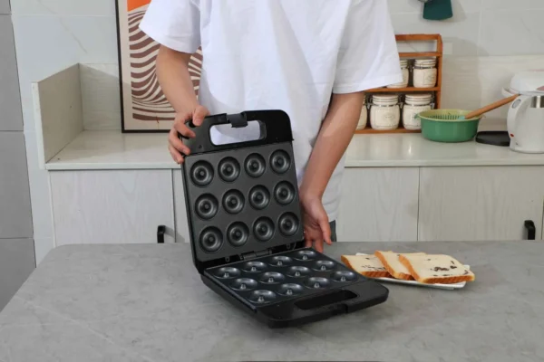 Máquina de Mini Donas de 12 Moldes Antiadherente 1400W X8 - Imagen 2