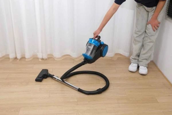 Aspiradora de 2L con ruedas con Filtración Ciclónica de Aire 1200W X2 - Imagen 3
